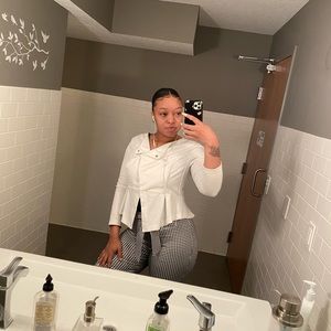 Meet your Posher, Starz